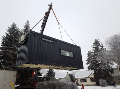 Installation of a H03 Honomobo Container Home